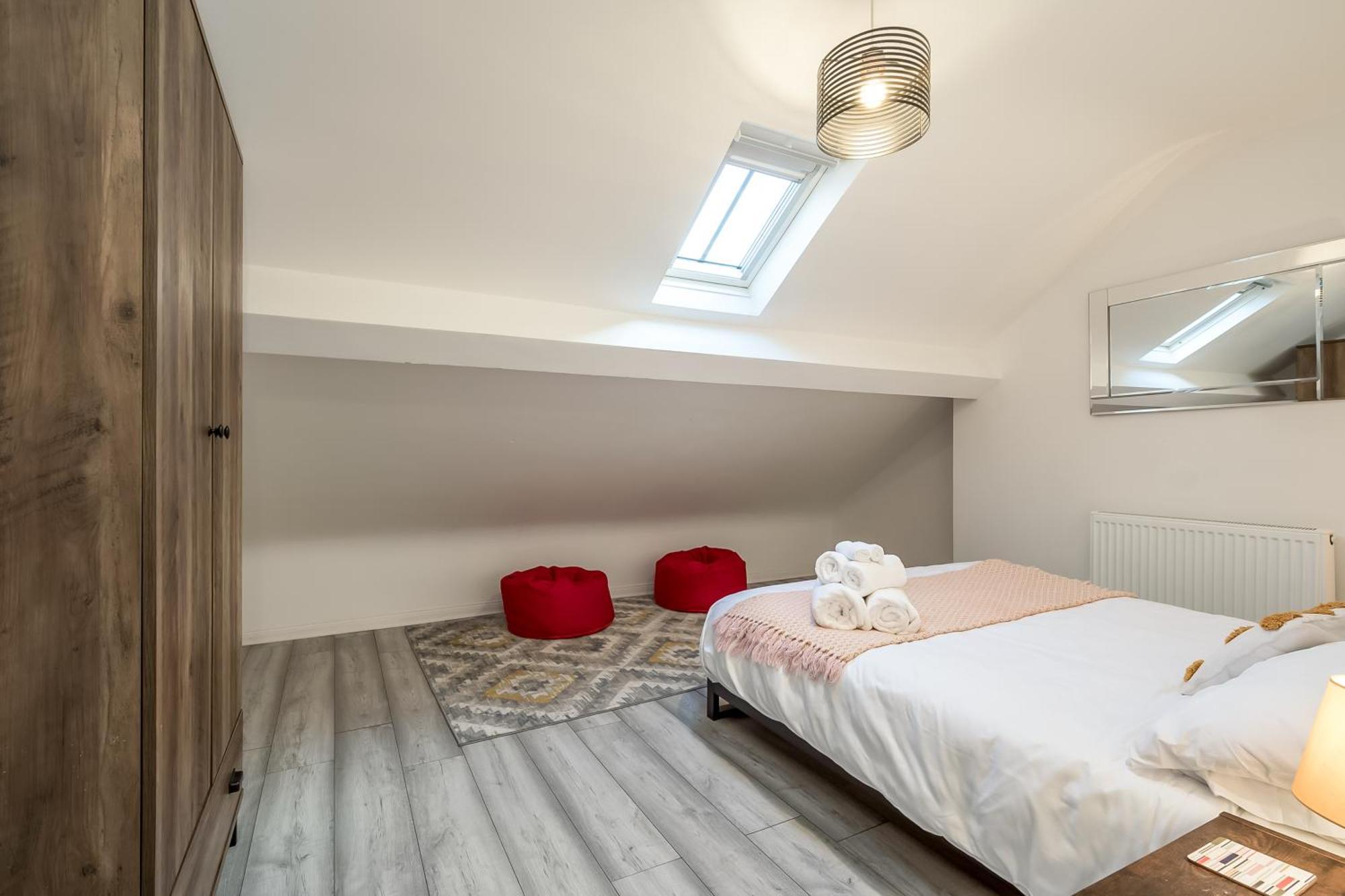 Staybynumbers - Centre Victorian Townhouse Ferienhaus *
